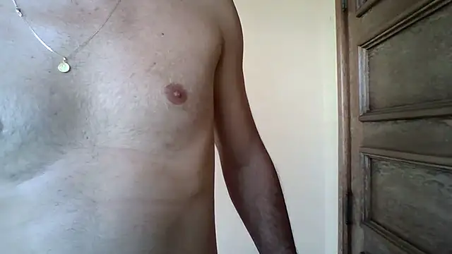 Snapshot of Leo_Big chatting on February 2025 07:36:01 PM Leo Big online show from February 2025 07:36:01 PM