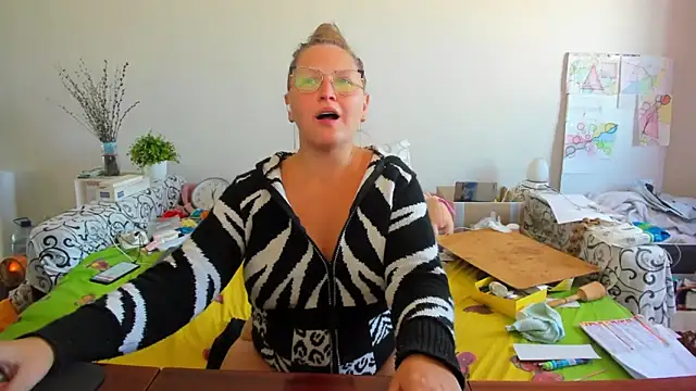 IamYourNarcotic online show from November 2025 10:16:01 AM