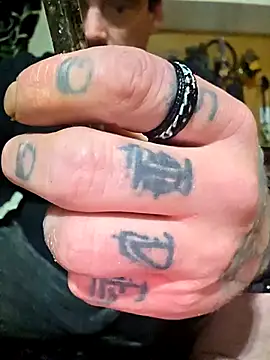 Snapshot of canadacockinme chatting on October 2025 03:51:02 AM canadacockinme online show from October 2025 03:51:02 AM