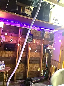 Snapshot of canadacockinme chatting on October 2025 12:28:01 PM canadacockinme online show from October 2025 12:28:01 PM