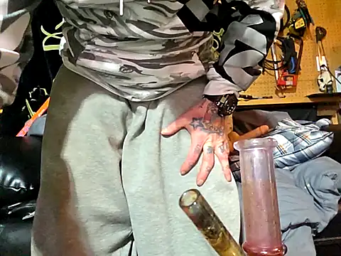 Snapshot of canadacockinme chatting on November 2025 09:11:02 AM canadacockinme online show from November 2025 09:11:02 AM