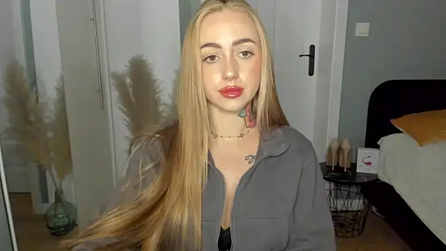 sexyCoralie online show from April 2026 01:38:02 PM