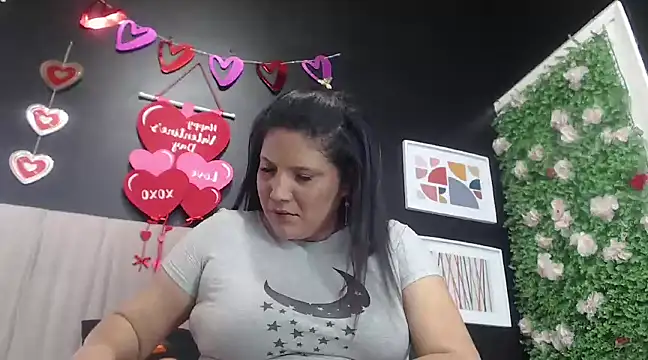Sharloth milf online show from February 2025 03:48:02 PM