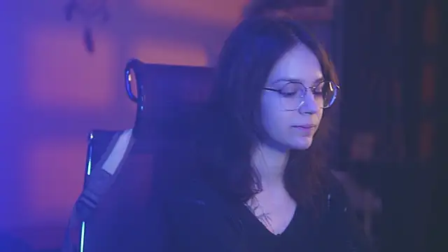 alyssa sweet online show from February 2026 04:44:01 AM