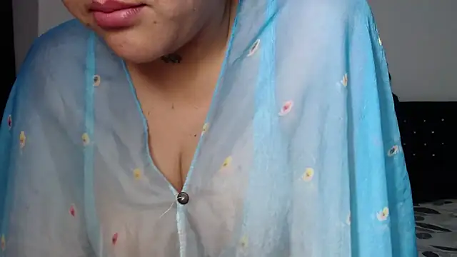 venuz mendoza20 online show from November 2025 01:54:02 PM