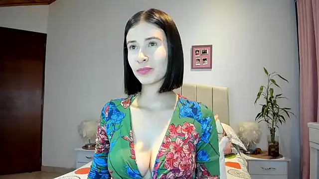 macarena vallejo online show from December 2024 01:18:01 AM