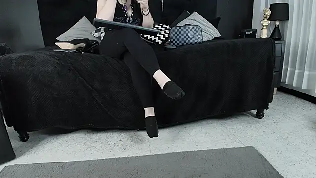  Jade 16 online show from October 2025 11:55:01 AM