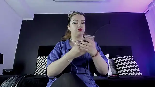 Snapshot of _Jade_16 chatting on July 2026 11:49:02 AM Jade 16 online show from July 2026 11:49:02 AM