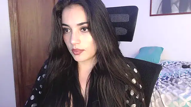 Honey Aynur20 online show from October 2025 06:20:01 PM