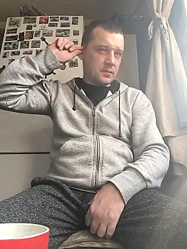 DanielOhCool online show from February 2026 07:39:01 AM