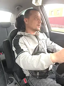 DanielOhCool online show from March 2026 10:48:02 AM