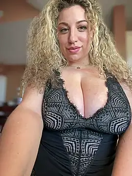 miamellycious online show from March 2025 06:23:01 PM