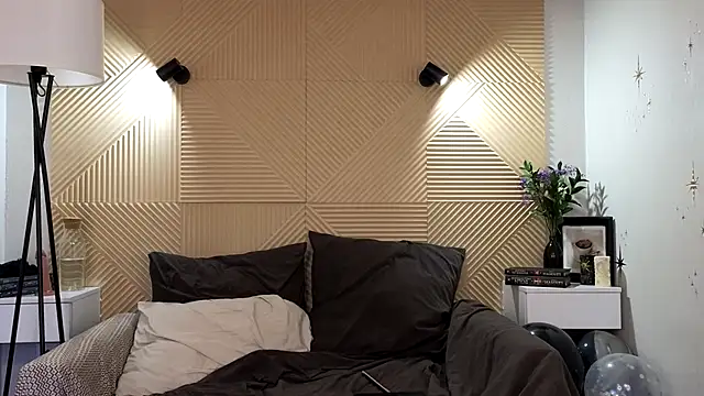 Elizavetta Miller online show from December 2025 11:28:01 AM