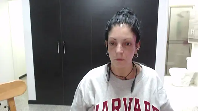 mijal queen online show from October 2025 03:25:01 AM