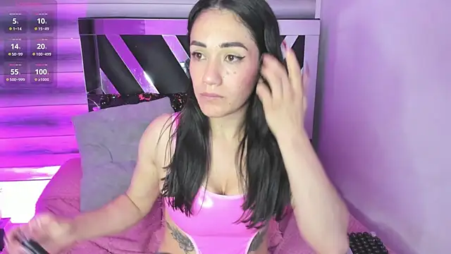 Snapshot of cami_suarez_ chatting on December 2024 07:26:02 AM cami suarez online show from December 2024 07:26:02 AM