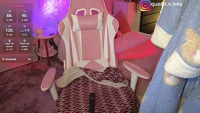 Snapshot of queenxlexy chatting on November 2025 04:51:01 PM queenxlexy online show from November 2025 04:51:01 PM