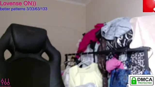 sweet cute cat online show from October 2025 09:01:01 PM