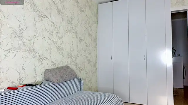 sweeetgirls2021 online show from February 2026 03:22:02 AM