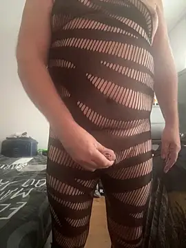 misterfield online show from November 2025 09:20:02 AM