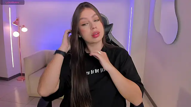 EllaClark online show from September 2025 06:54:01 PM