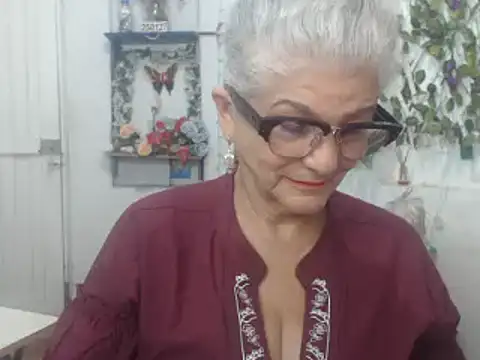 FunnyGrandma online show from January 2025 01:43:01 AM