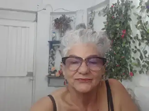FunnyGrandma online show from January 2025 03:48:02 AM
