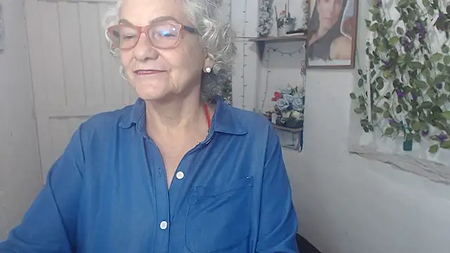 FunnyGrandma online show from October 2025 11:27:02 PM