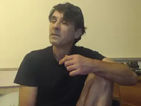 Snapshot of yvesstorm1 chatting on January 2025 07:44:02 PM yvesstorm1 online show from January 2025 07:44:02 PM