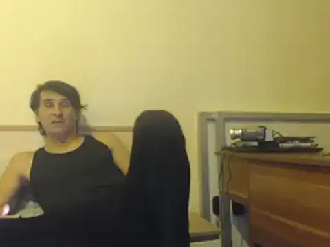 Snapshot of yvesstorm1 chatting on January 2025 06:37:02 PM yvesstorm1 online show from January 2025 06:37:02 PM