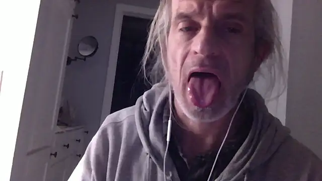 Snapshot of readyforfunxxx chatting on December 2024 02:37:01 PM readyforfunxxx online show from December 2024 02:37:01 PM