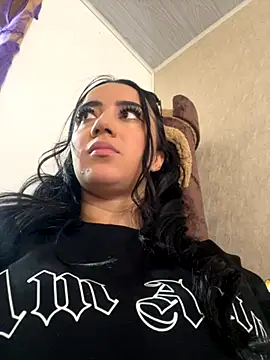 EmmyEvans1 online show from October 2025 07:47:01 PM