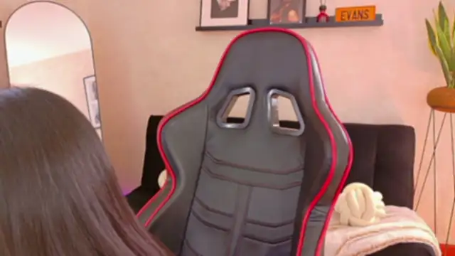 EmmyEvans1 online show from February 2026 07:34:02 PM