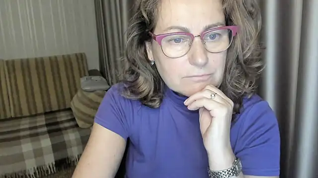 lauraoven online show from December 2024 01:11:01 PM