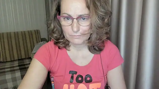 lauraoven online show from December 2024 07:31:01 AM
