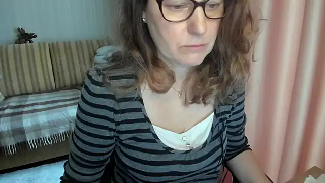 lauraoven online show from March 2026 06:40:01 AM