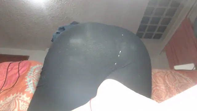 Snapshot of prettyangelsquirt chatting on April 2026 11:02:02 PM prettyangelsquirt online show from April 2026 11:02:02 PM