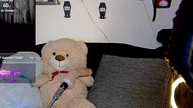 Ivey and James online show from October 2025 09:12:02 PM