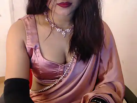 Snapshot of Open_Heart_Lennon chatting on March 2025 04:18:01 AM Open Heart Lennon online show from March 2025 04:18:01 AM