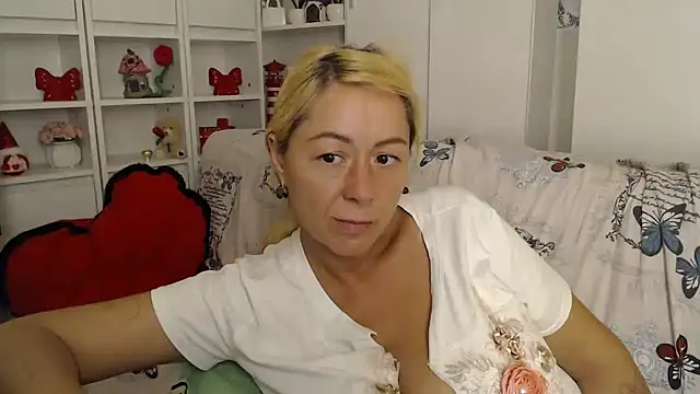 Snapshot of spell_of_love chatting on July 2026 12:47:02 AM spell of love online show from July 2026 12:47:02 AM