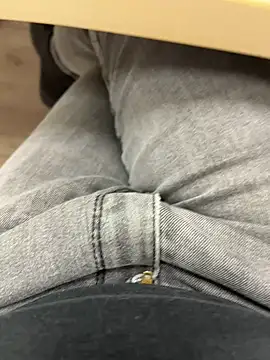 Snapshot of _Inchiodo_ chatting on December 2024 06:00:02 PM Inchiodo online show from December 2024 06:00:02 PM