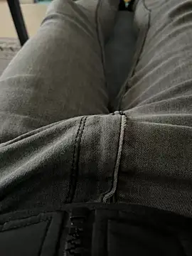 Snapshot of _Inchiodo_ chatting on December 2024 12:08:02 PM Inchiodo online show from December 2024 12:08:02 PM