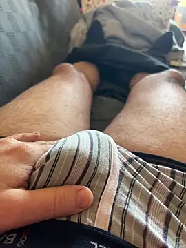 Snapshot of _Inchiodo_ chatting on December 2024 09:52:02 AM Inchiodo online show from December 2024 09:52:02 AM