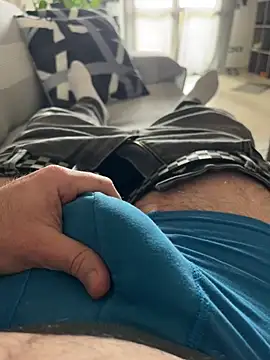 Snapshot of _Inchiodo_ chatting on February 2025 01:40:02 PM Inchiodo online show from February 2025 01:40:02 PM