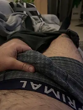 Snapshot of _Inchiodo_ chatting on February 2025 05:53:02 PM Inchiodo online show from February 2025 05:53:02 PM