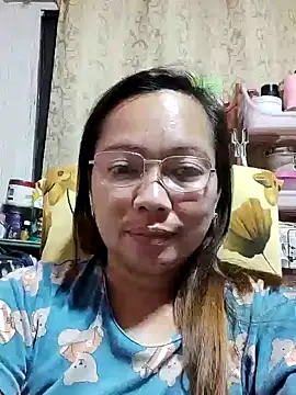 Snapshot of asianwet4u chatting on January 2025 09:18:01 PM asianwet4u online show from January 2025 09:18:01 PM