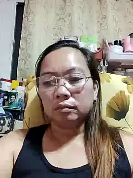 Snapshot of asianwet4u chatting on January 2025 09:22:01 PM asianwet4u online show from January 2025 09:22:01 PM