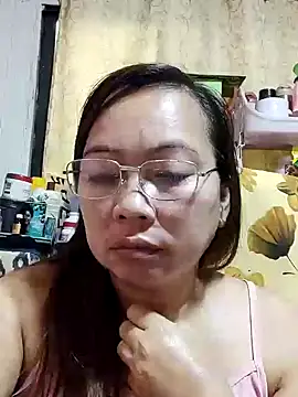 Snapshot of asianwet4u chatting on January 2025 01:33:01 AM asianwet4u online show from January 2025 01:33:01 AM