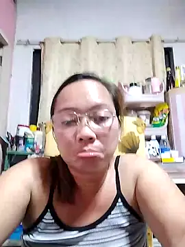 Snapshot of asianwet4u chatting on February 2025 02:04:01 PM asianwet4u online show from February 2025 02:04:01 PM
