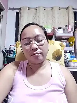 Snapshot of asianwet4u chatting on February 2025 01:22:01 PM asianwet4u online show from February 2025 01:22:01 PM
