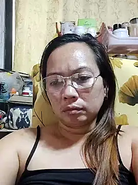 Snapshot of asianwet4u chatting on February 2025 04:01:01 AM asianwet4u online show from February 2025 04:01:01 AM